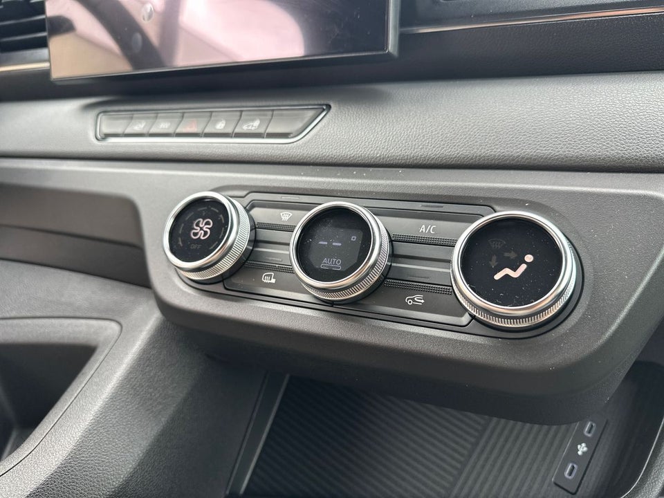 Nissan Interstar 87 L3H2 N-Connecta Van