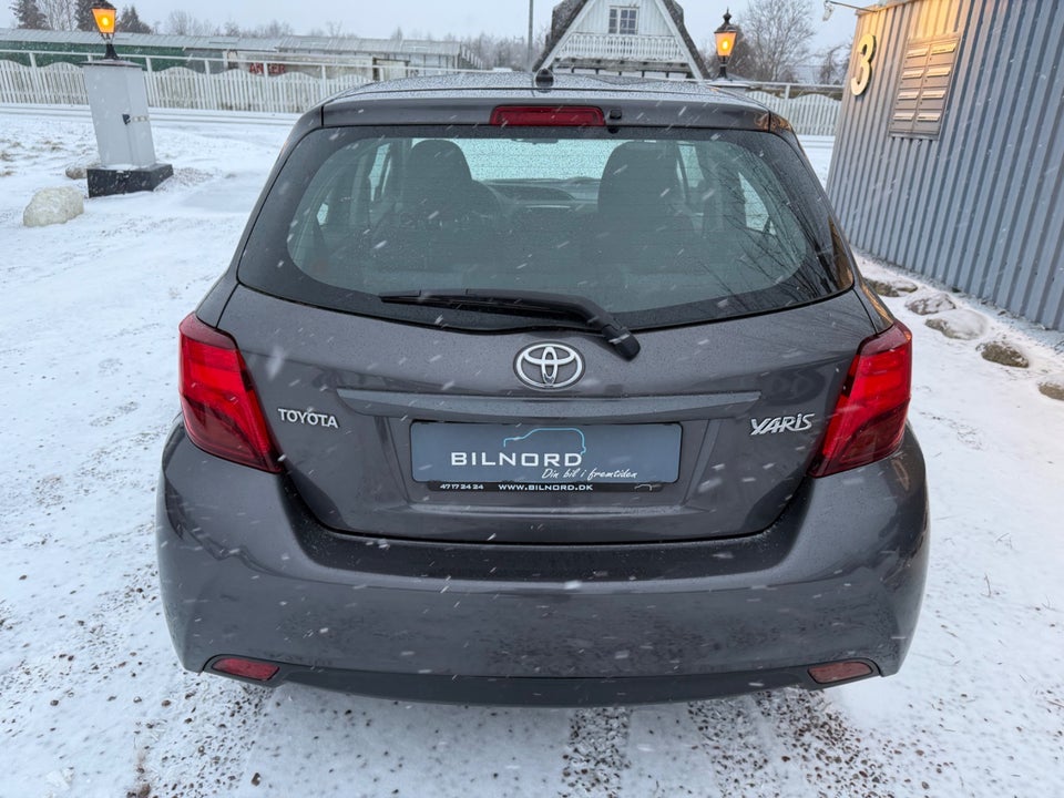 Toyota Yaris 1,0 VVT-i T2 Touch 5d