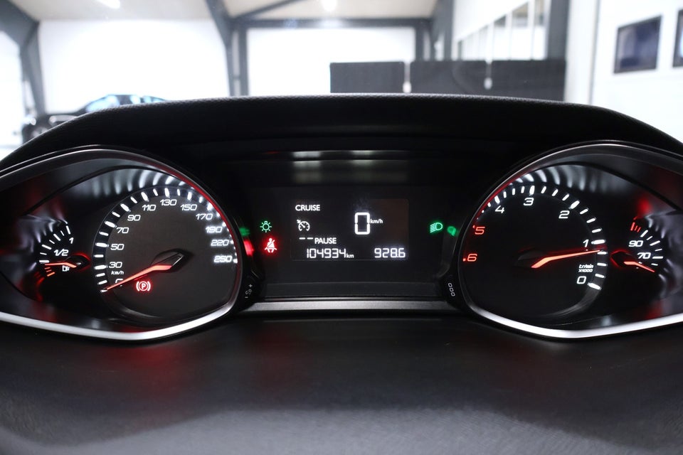 Peugeot 308 1,6 BlueHDi 120 Active 5d