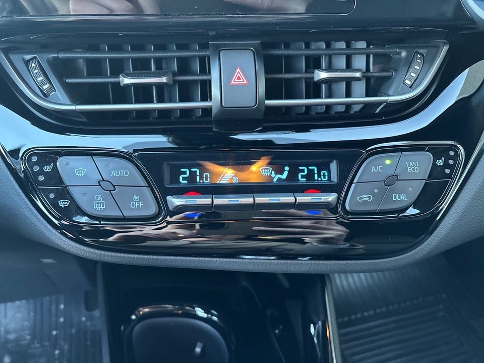 Toyota C-HR 1,8 Hybrid C-LUB Smart CVT 5d