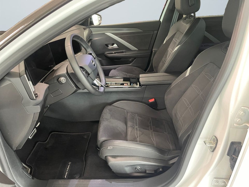 Opel Astra-e 54 Ultimate 5d