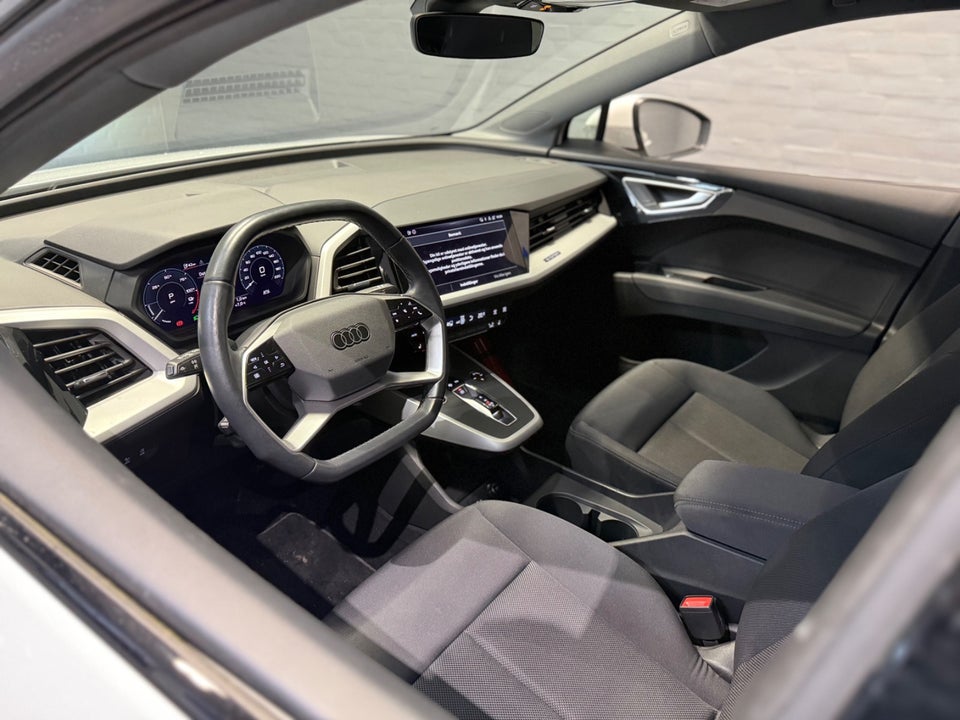 Audi Q4 e-tron 35 S-line 5d