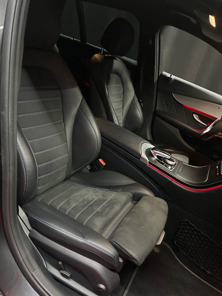 Mercedes C220 d 2,0 AMG Line Night Edition stc. aut. 5d