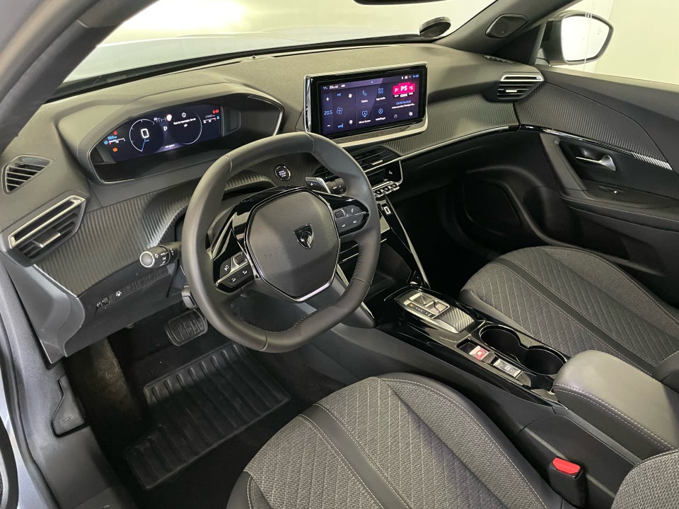 Peugeot 2008 1,2 PureTech 130 Allure EAT8 5d