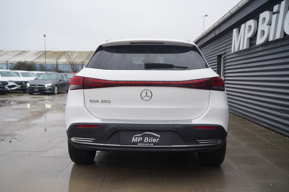 Mercedes EQA250 Progressive 5d