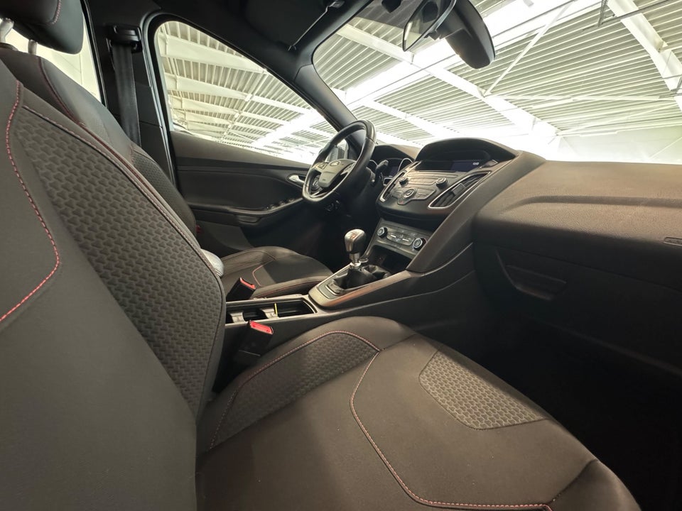 Ford Focus 1,5 EcoBlue ST-Line stc. 5d