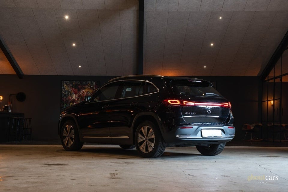 Mercedes EQA250 Progressive 5d
