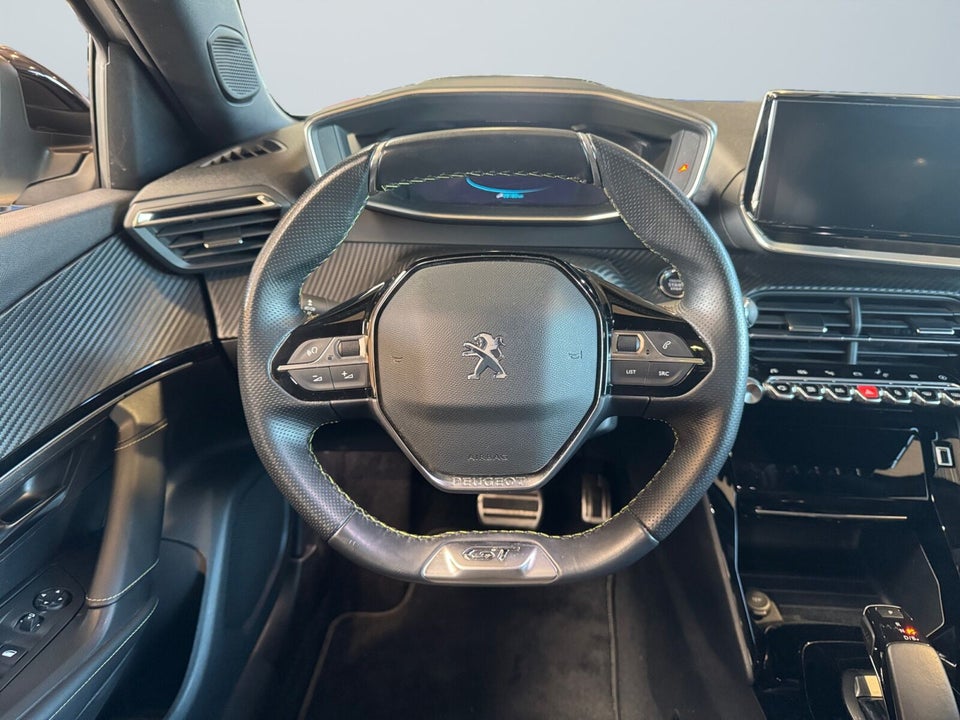 Peugeot e-2008 50 GT 5d