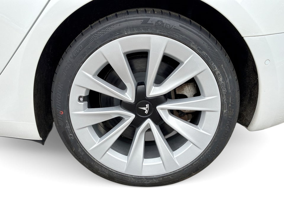 Tesla Model 3 Standard Range+ RWD 4d
