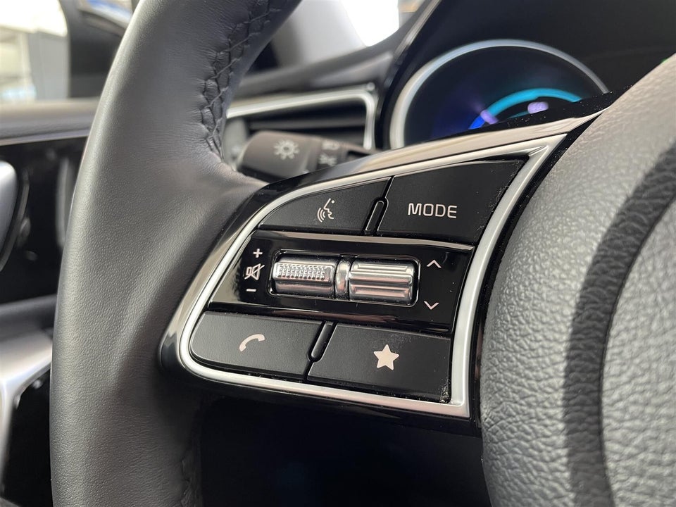 Kia Ceed 1,6 PHEV Prestige SW DCT 5d