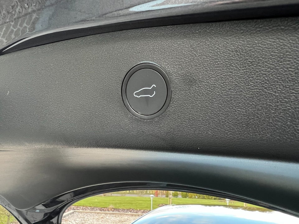 Tesla Model 3 Standard Range+ RWD 4d