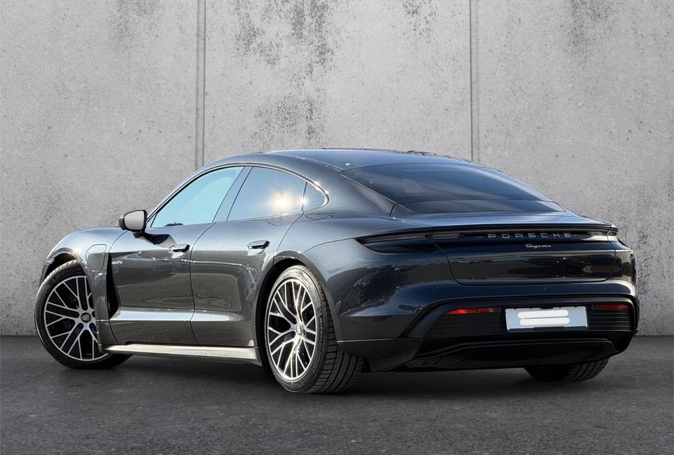 Porsche Taycan Performance+ 4d