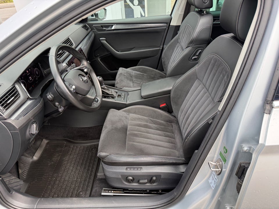Skoda Superb 1,4 TSi iV Business Executive Combi DSG 5d