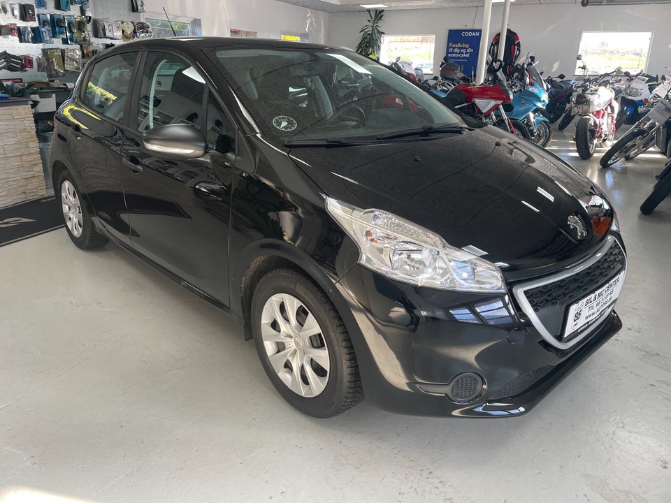 Peugeot 208 1,0 VTi Access 5d