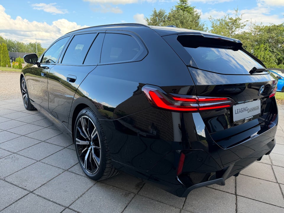 BMW i5 eDrive40 Touring Supercharged 5d