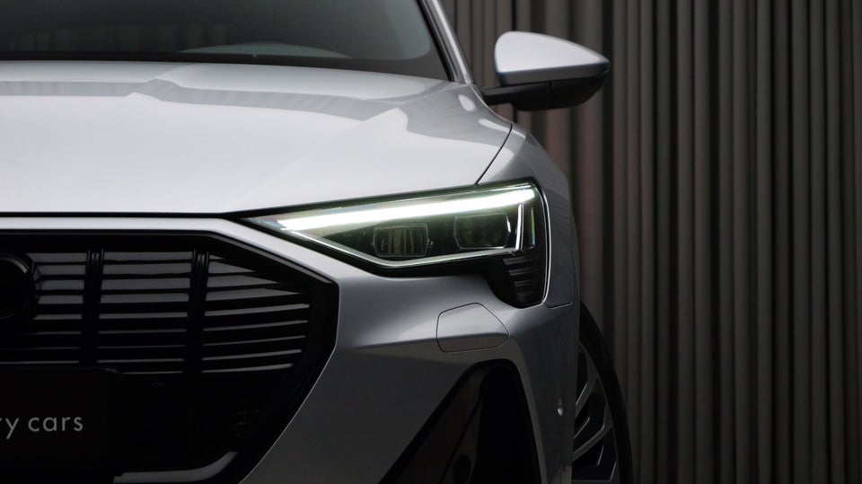 Audi e-tron 55 S-line quattro 5d