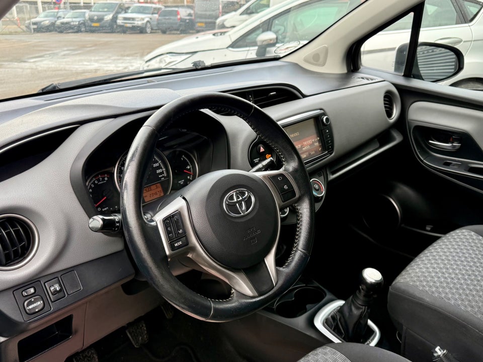 Toyota Yaris 1,0 VVT-i T1 Style 5d