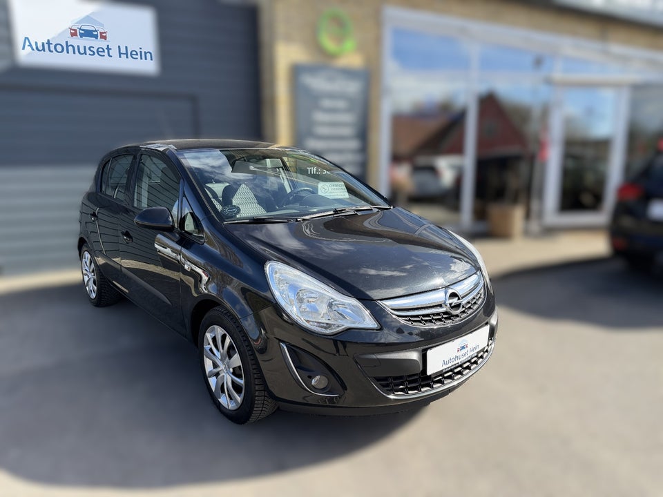 Opel Corsa 1,4 16V Cosmo 5d