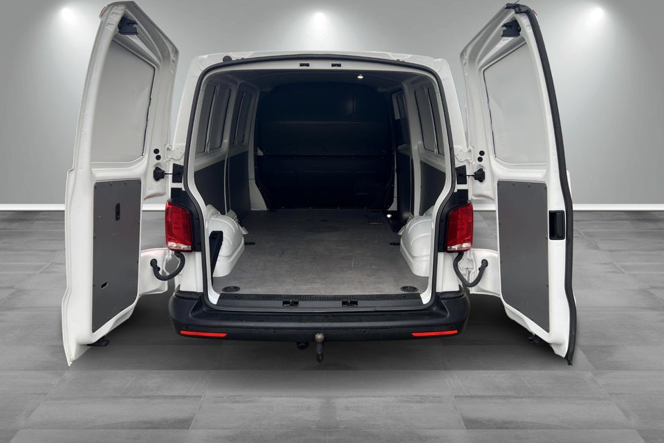 VW Transporter 2,0 TDi 150 Kassevogn DSG lang