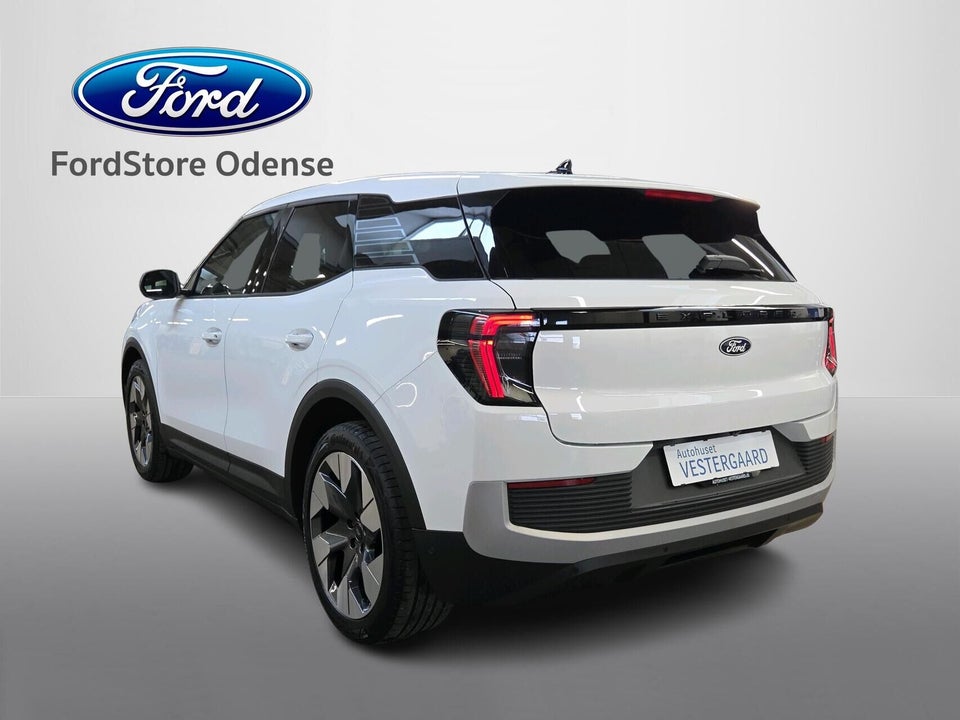 Ford Explorer 77 Premium Extended Range 5d