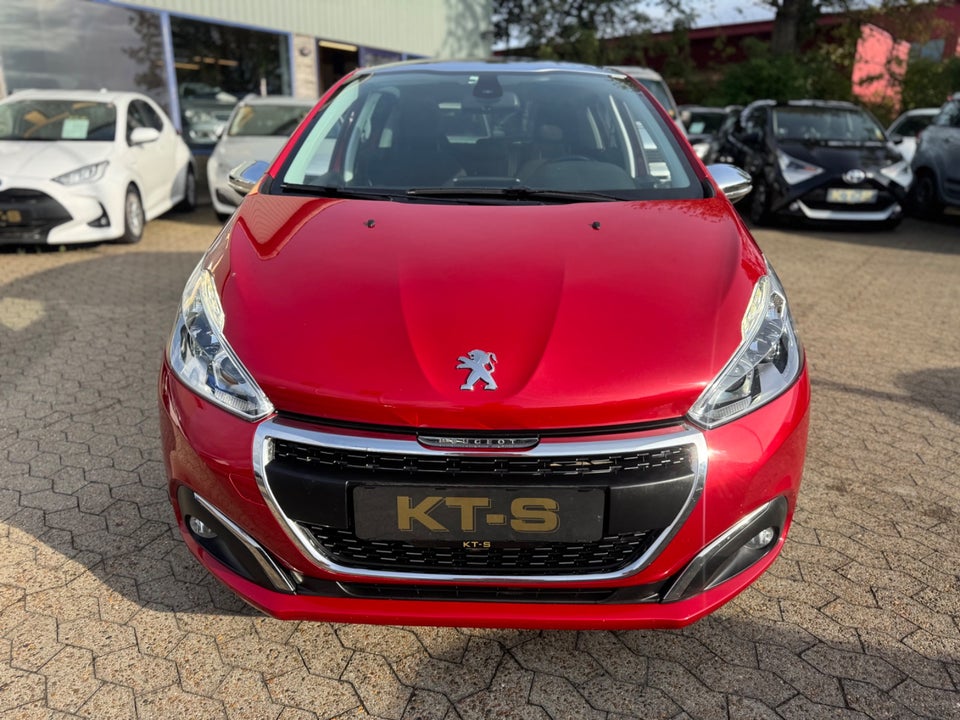 Peugeot 208 1,6 BlueHDi 100 Allure Sky 5d