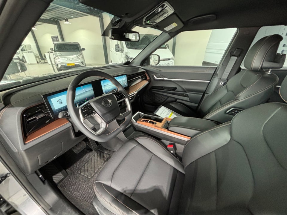 KGM Torres EVX Exclusive 5d