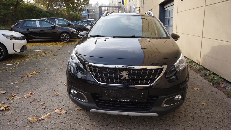 Peugeot 2008 1,2 e-THP 110 Allure Sky 5d