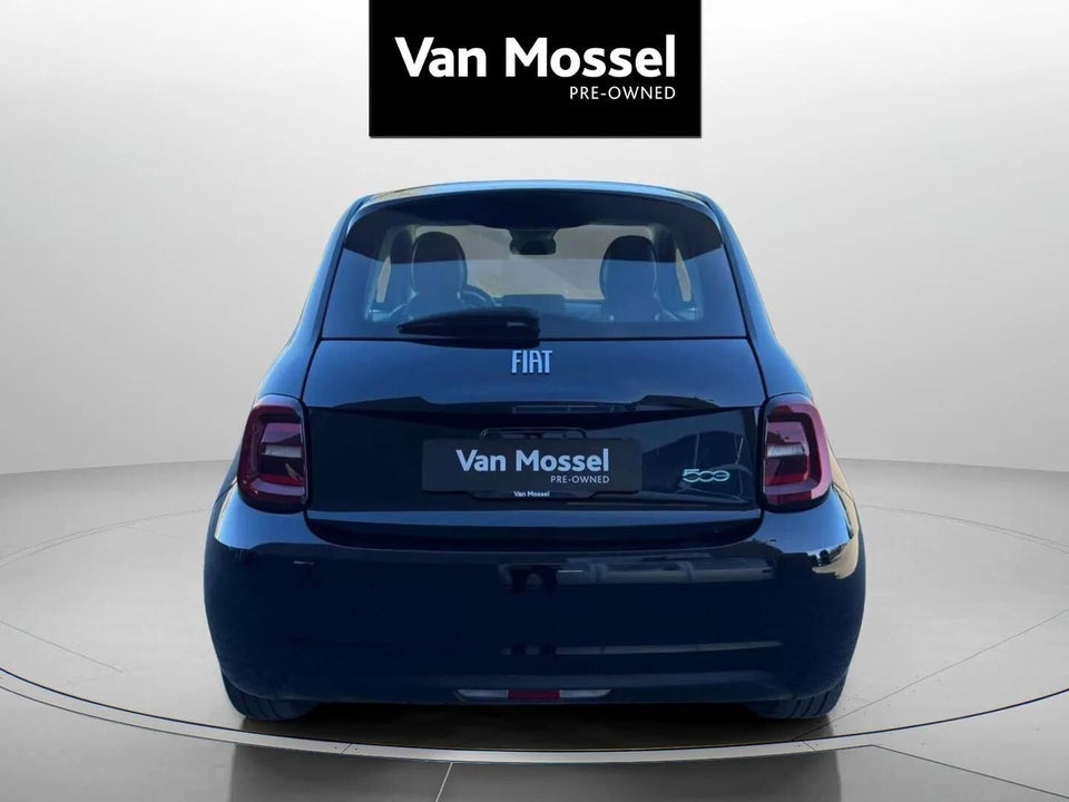 Fiat 500e 42 Icon 3d