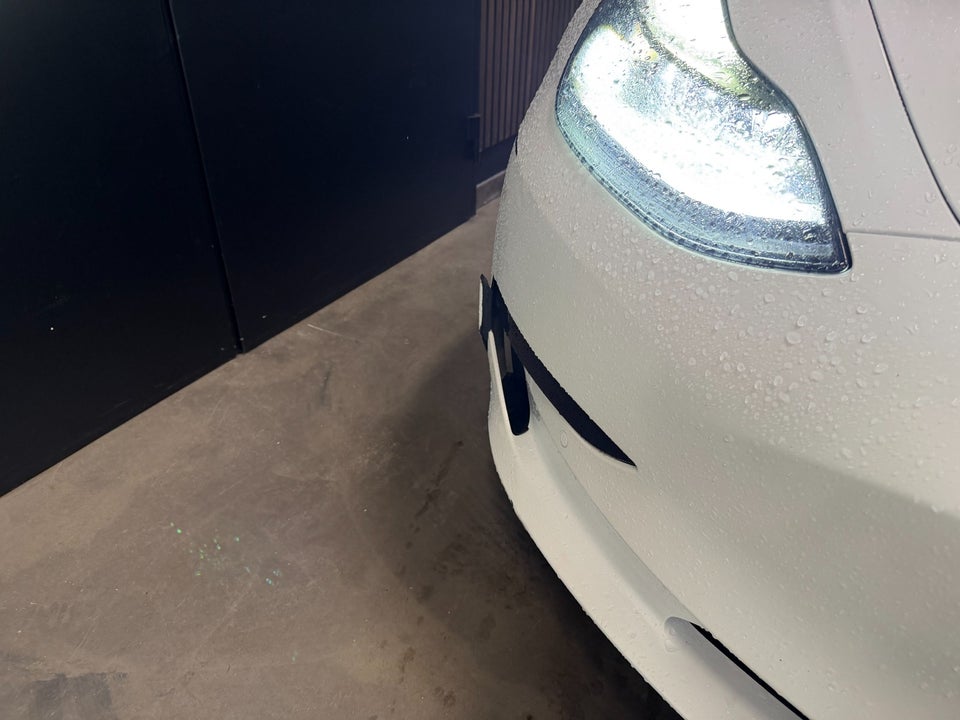 Tesla Model 3 Standard Range+ RWD 4d