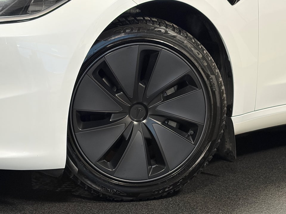 Tesla Model 3 RWD 4d