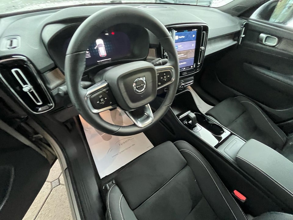 Volvo XC40 ReCharge Extended Range Plus 5d