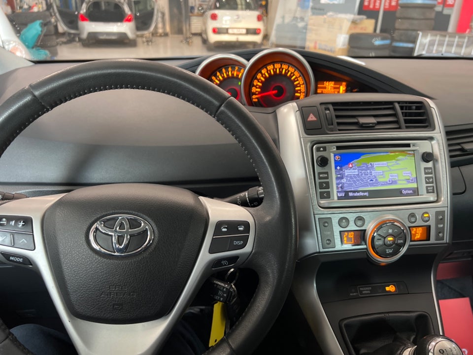 Toyota Verso 1,8 T3+ 7prs 5d