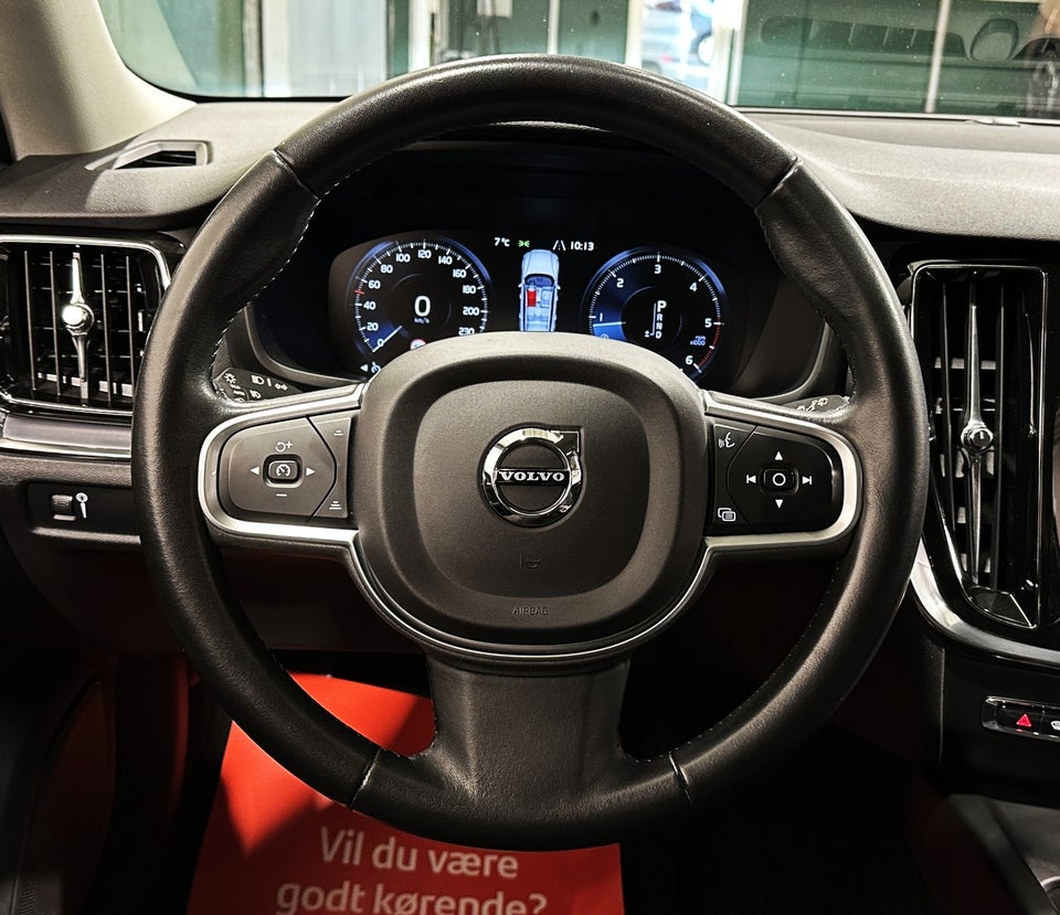 Volvo V60 2,0 D4 190 Momentum aut. 5d