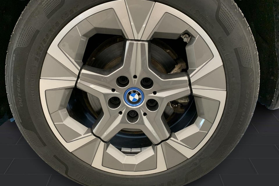 BMW iX1 xDrive30 X-Line 5d