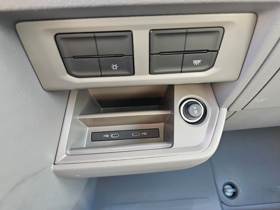 MAN TGE 2,0 3.160 Kassevogn L3H3 aut. RWD