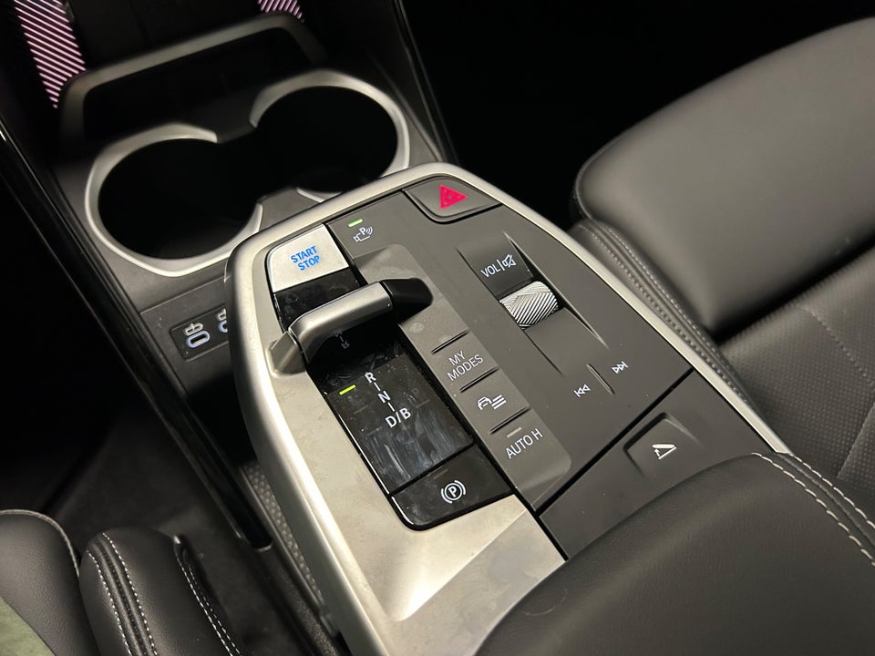 BMW iX1 xDrive30 Fully Charged M-Sport 5d