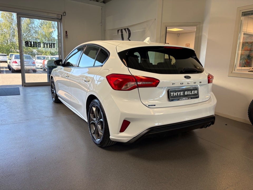 Ford Focus 1,0 EcoBoost ST-Line 5d