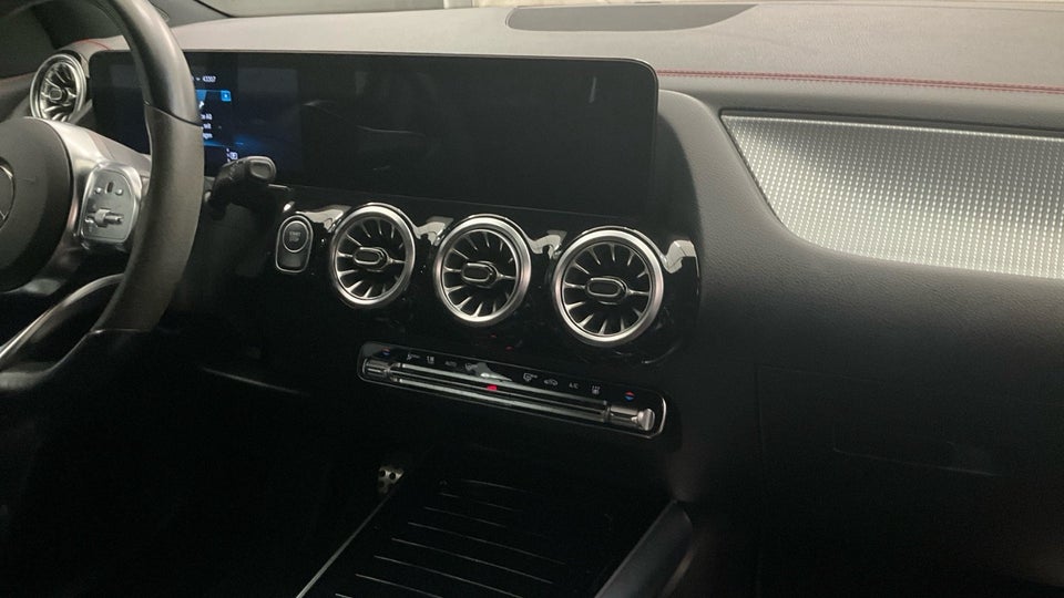 Mercedes EQA250 AMG Line 5d