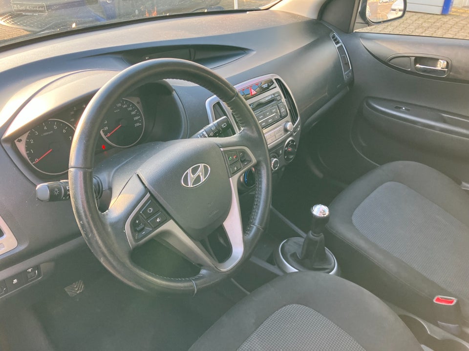 Hyundai i20 1,25 Classic XTR 5d