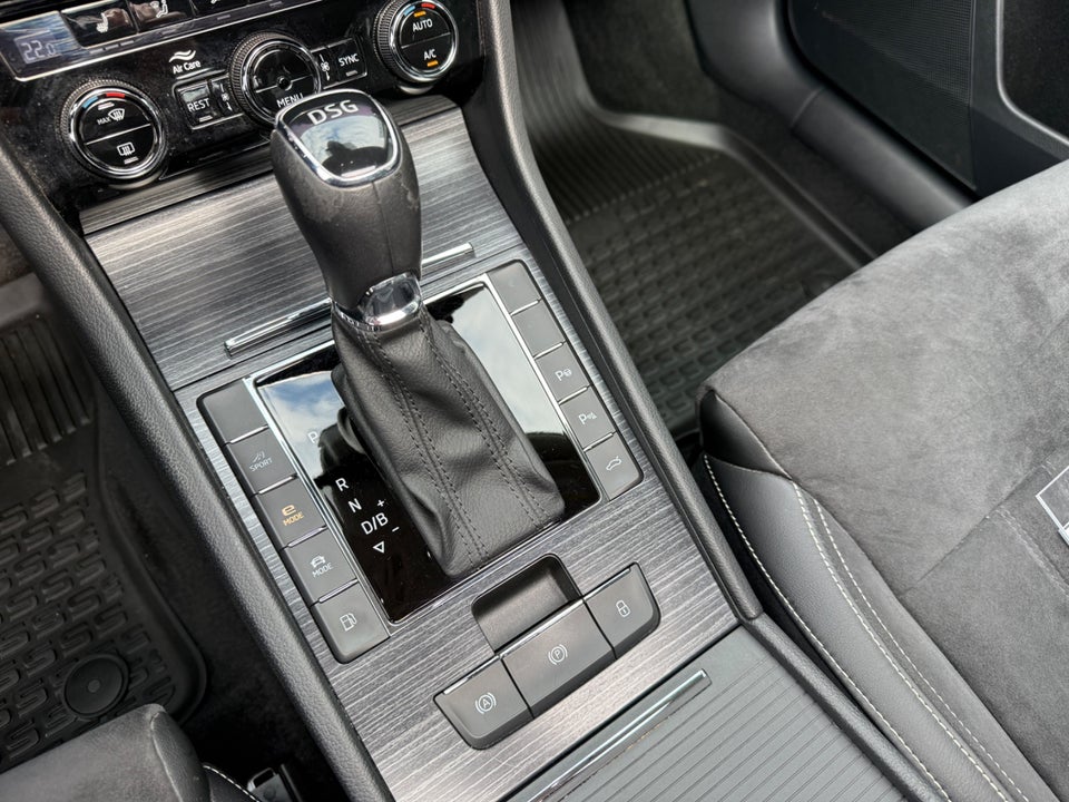 Skoda Superb 1,4 TSi iV Business Executive Combi DSG 5d