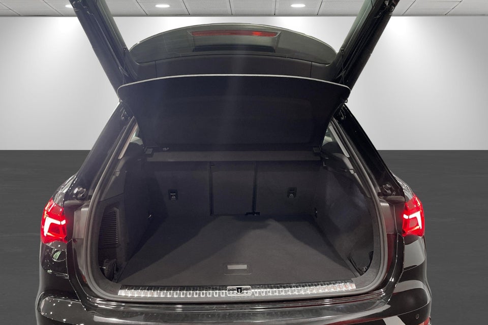 Audi Q3 45 TFSi e S-line plus S-tr. 5d