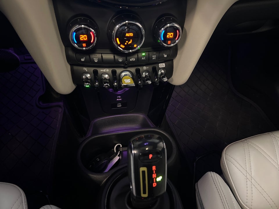 MINI Cooper SE Maximise 3d