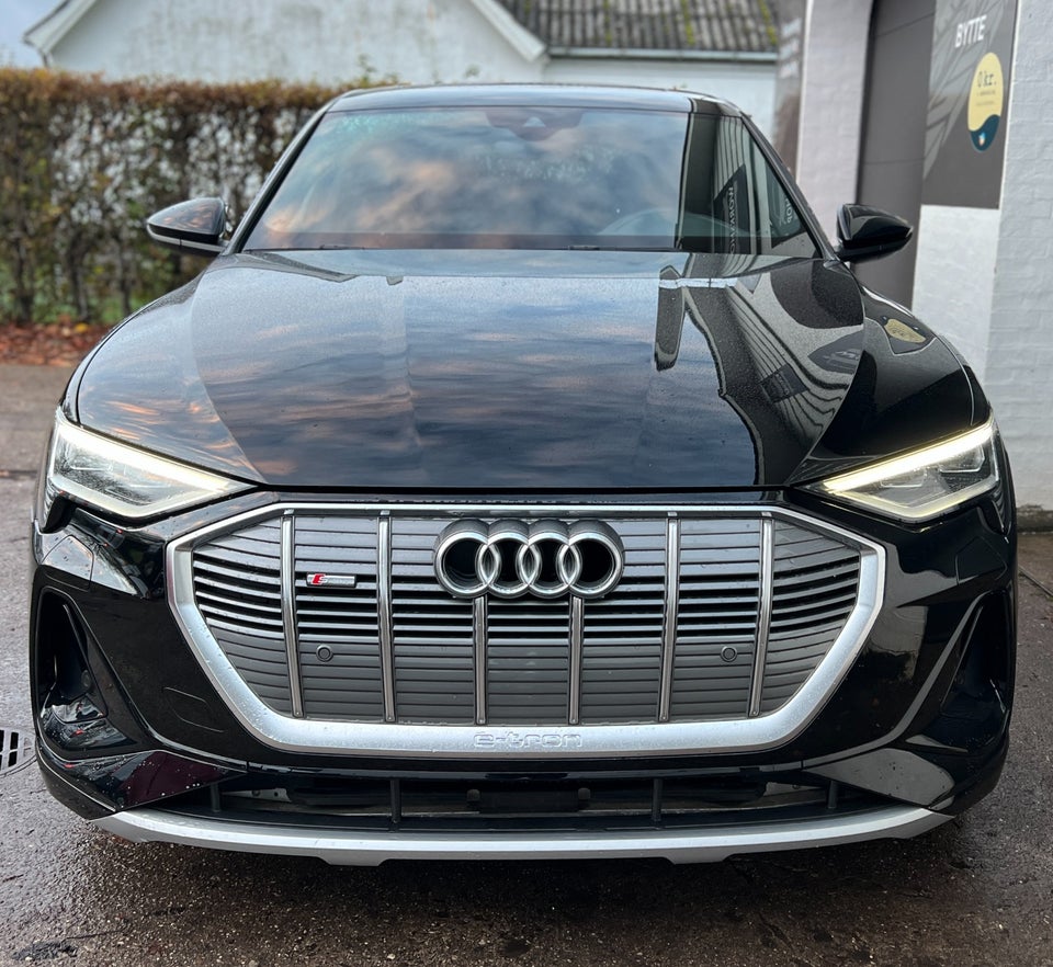 Audi e-tron 55 S-line quattro 5d