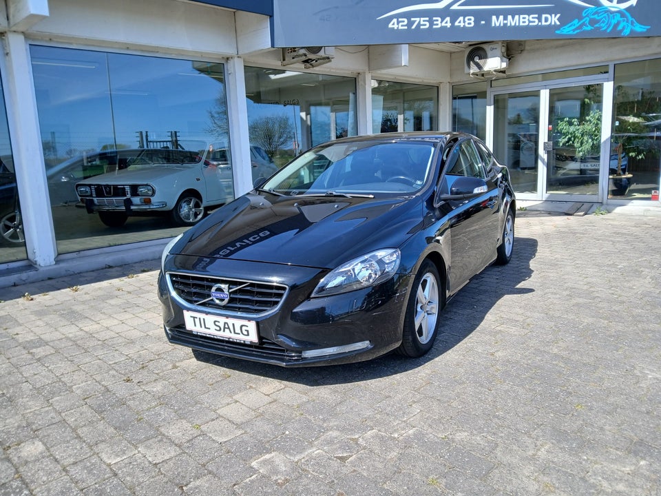 Volvo V40 1,6 D2 115 Kinetic 5d