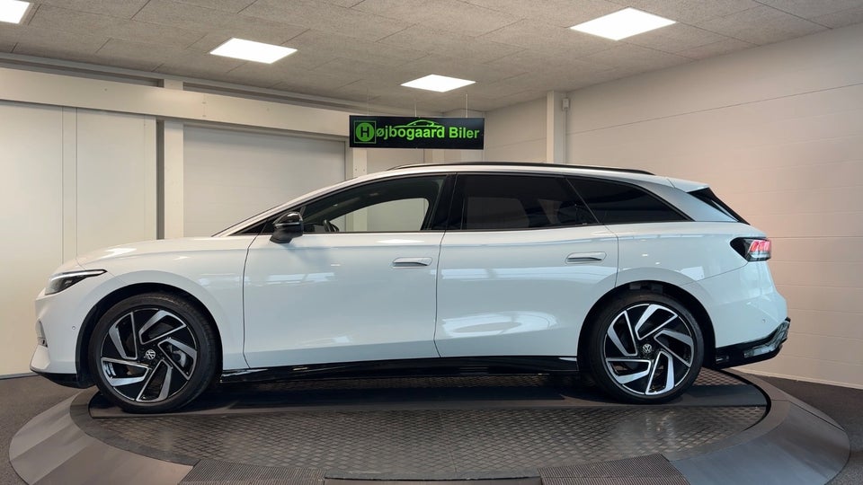 VW ID.7 77 Style+ Tourer 5d