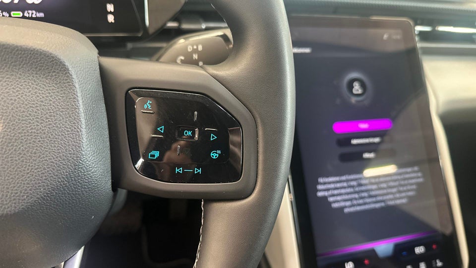 Ford Explorer 82 Premium Extended Range 5d