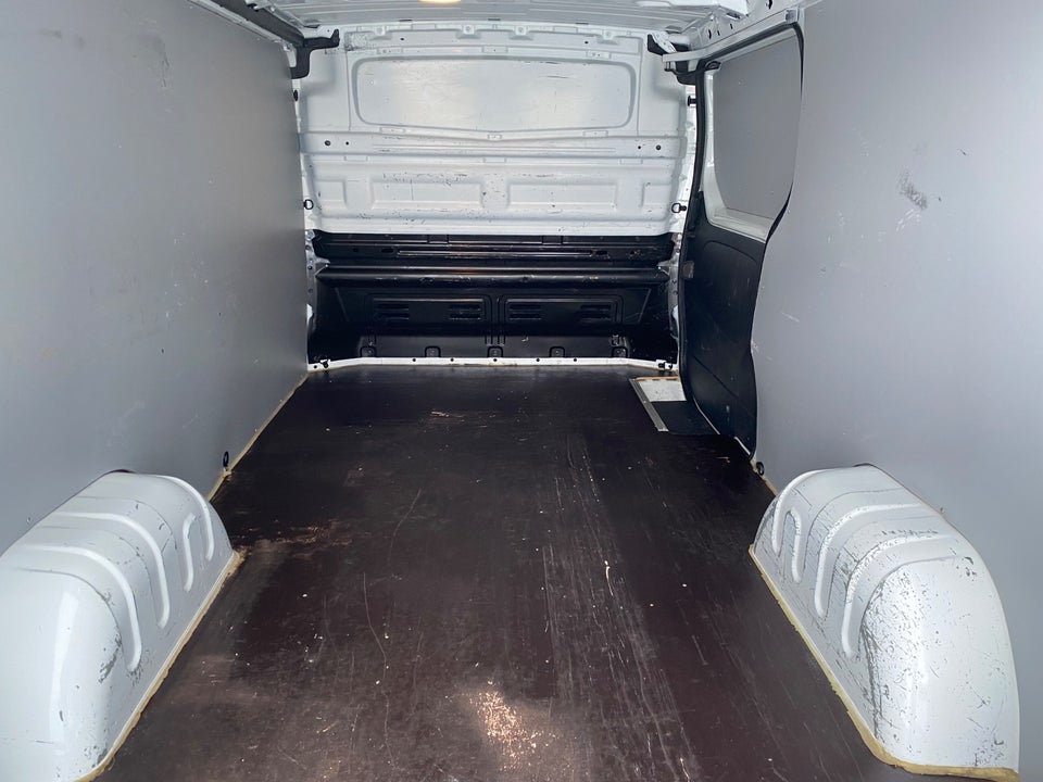 Renault Trafic T29 1,6 dCi 120 L2H1