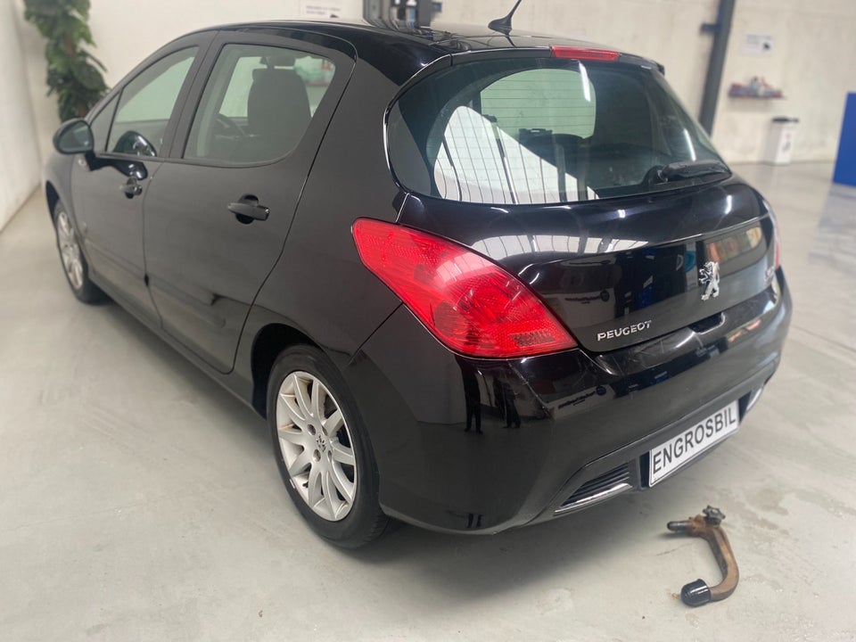 Peugeot 308 1,6 HDi 92 Comfort+ 5d