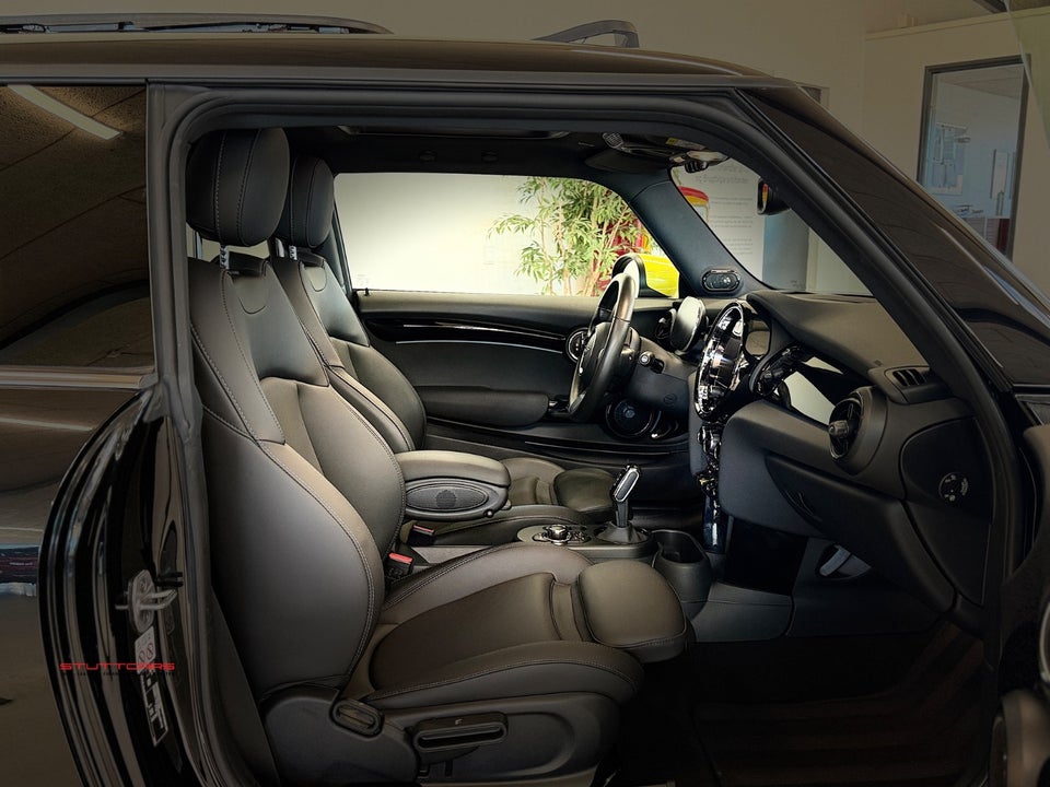 MINI Cooper SE Classic Trim 3d