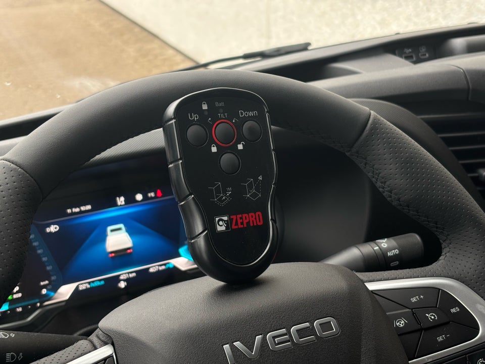 Iveco Daily 3,0 35S18 4100mm Alukasse m/lift AG8